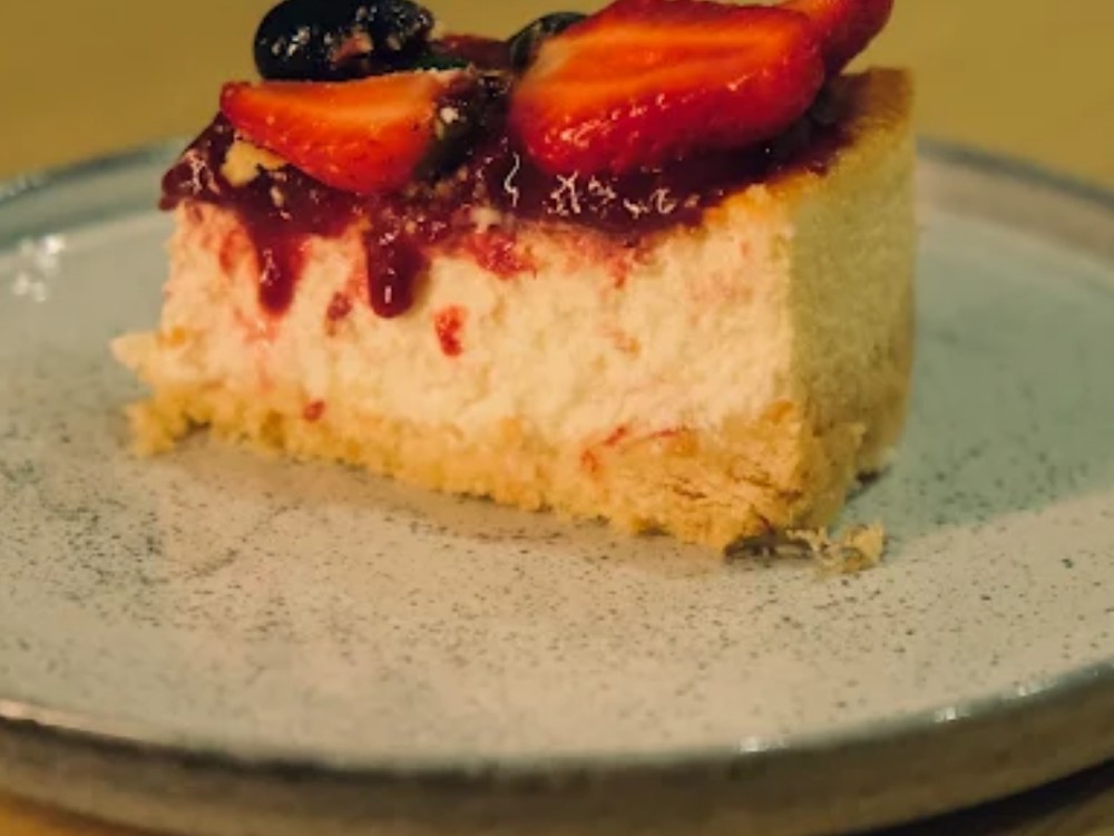 Cheesecake artesanal da Olya Café